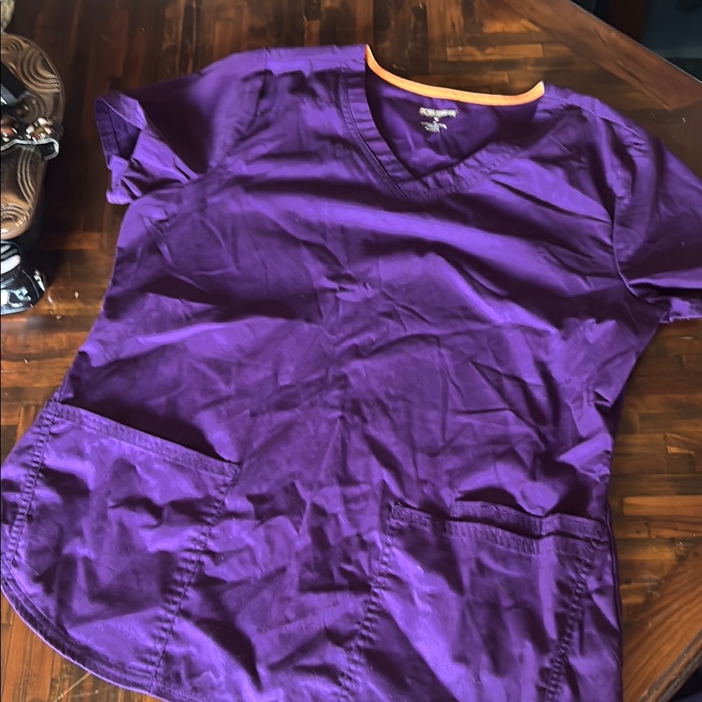 Scrubstar Purple V-Neck 3pocket scrub top